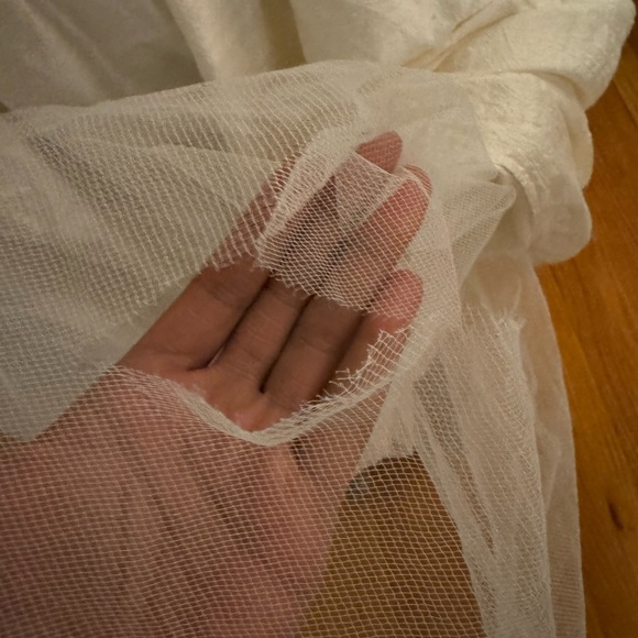 VTG CHRISTIAN DIOR Silk Wedding Dress W/ Gathered Sleeves + Button Back 26”W - Picture 9 of 11